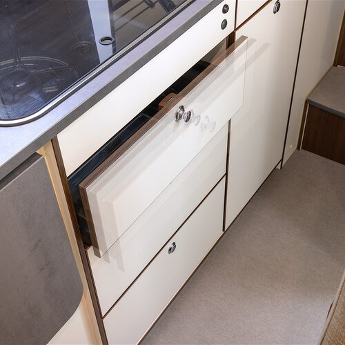 SOFT-CLOSE DRAWERS | Small but quite spacious kitchen; with levels of home-like convenience.